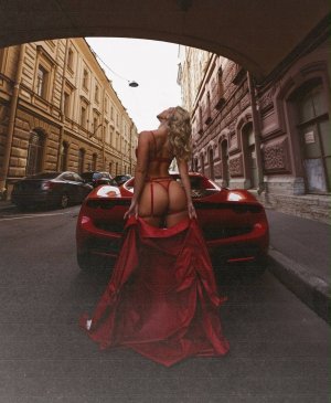 Грета, 22